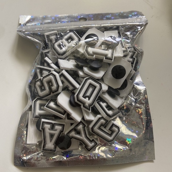 Designer Alphabet PVC 26 Letter Shoe Charms For Crocs 26 PC Set NEW - Picture 3 of 4